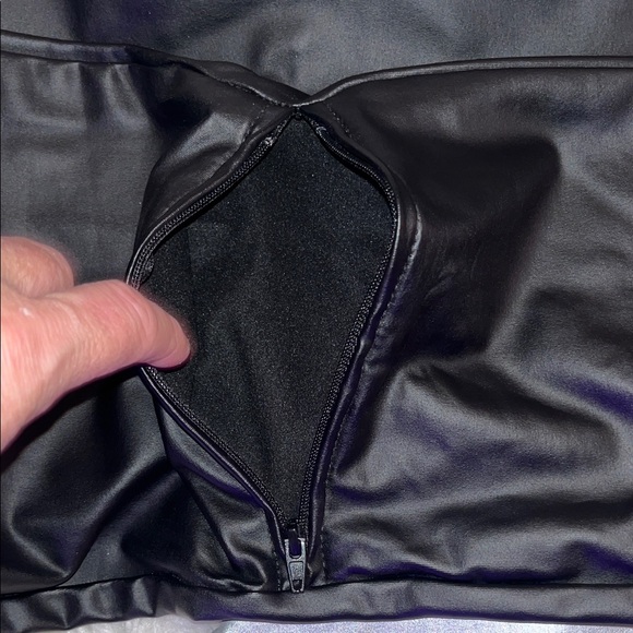 Womans 2 Black and  1 Silver faux leather leggings, stretch, elastic, long pants - Picture 4 of 7